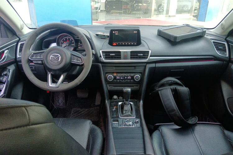 Used Mazda Mazda 3 Axela 2017 Hatchback 2.0L Automatic Sport Model China V Emission Standard
