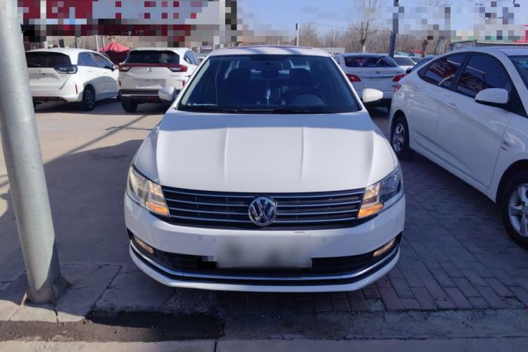 Used Volkswagen Lavida 2015 1.6L Automatic Comfort Edition
