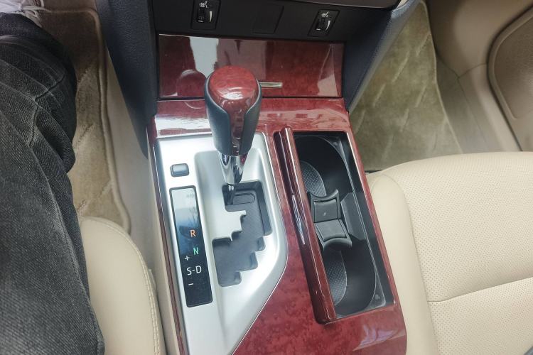 Used Toyota Camry 2012 2.5G Luxury Edition
