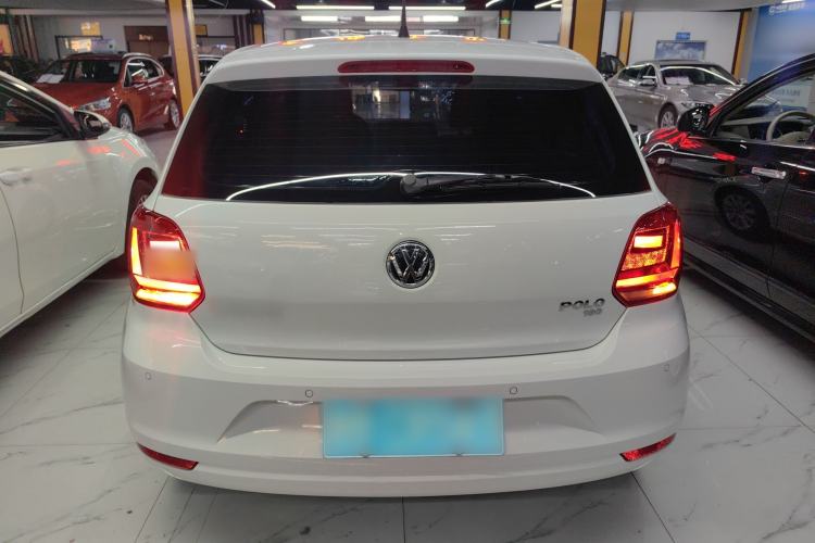 Used Volkswagen Polo 2016 1.6L Automatic Comfort Model
