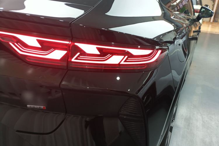 Used BYD Song L EV 2025 662 km Ultra-Range Version
