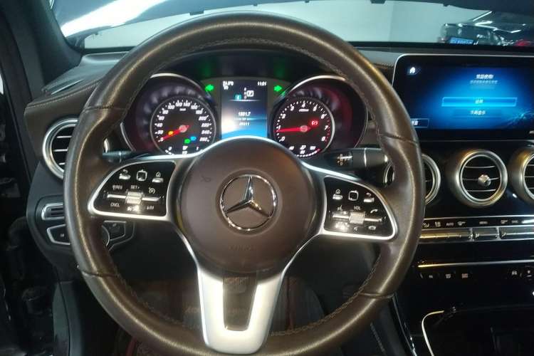 Used Mercedes-Benz GLC 2020 GLC 260 L 4MATIC Dynamic Model
