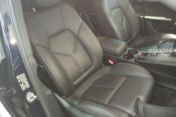 Used Porsche Macan 2018 Macan 2.0T
