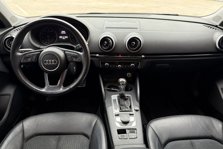 Used Audi A3 2019 Sportback 35 TFSI Fashion Edition China VI Emission Standard