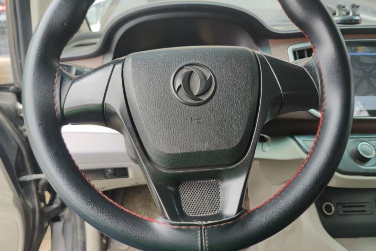 Used FORTHING Lingzhi 2018 M5L 1.6L 7-Seater Comfort Model
