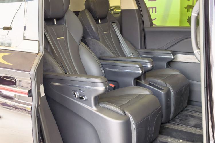 Used Hongqi HQ9 PHEV 2024 2.0T Four-Wheel Drive Business Edition