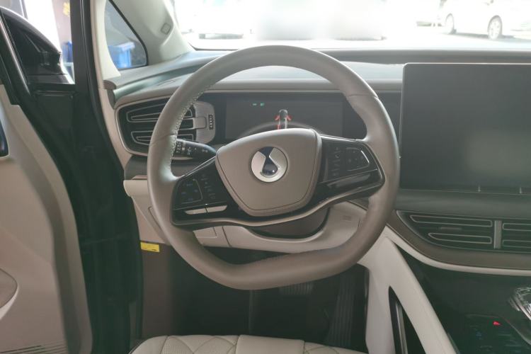 Used Denza D9 2022 DM-i 970 Four-Wheel Drive Prestige Model