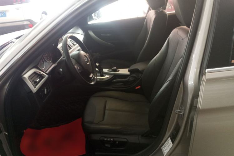 Used BMW 3 Series 2015 316Li Fashion Model
