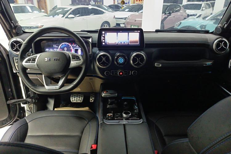 Used BAIC Off-Road BJ40 2023 2.0T Automatic Four-Wheel Drive Urban Hunter Edition Chivalrous Type
