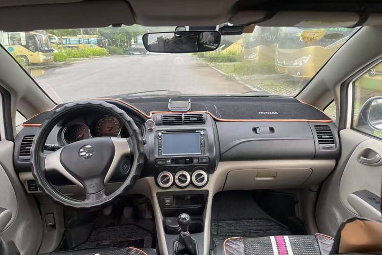 Used Everus S1 2014 1.3L Manual Comfort Edition
