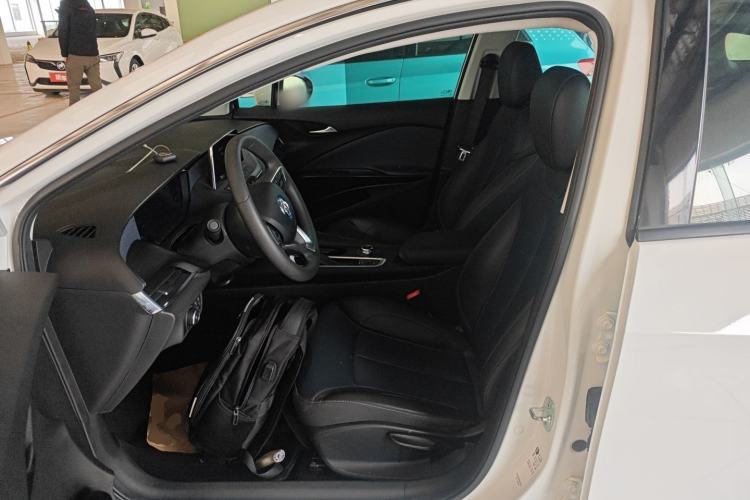 Used Buick Velite 6 2022 Plug-in Hybrid Connected & Shared Model
