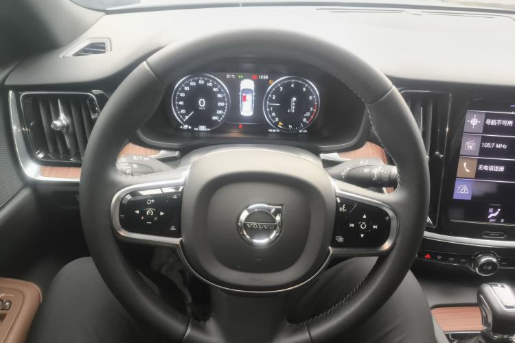 Used Volvo S60 2020 T4 Zhiyuan Luxury Edition
