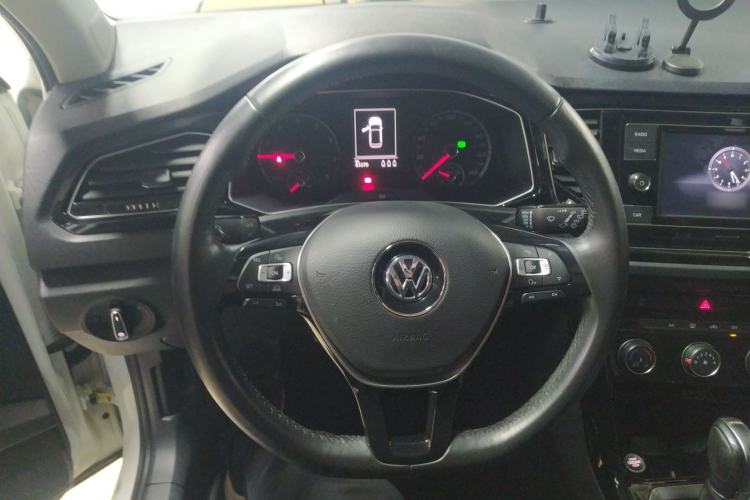 Used Volkswagen T-ROC 2018 280TSI DSG Two-Wheel Drive Comfort Version China VI Standard
