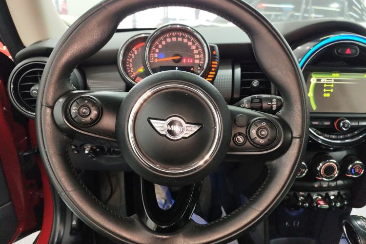 Used  MINI 2016 1.5T COOPER
