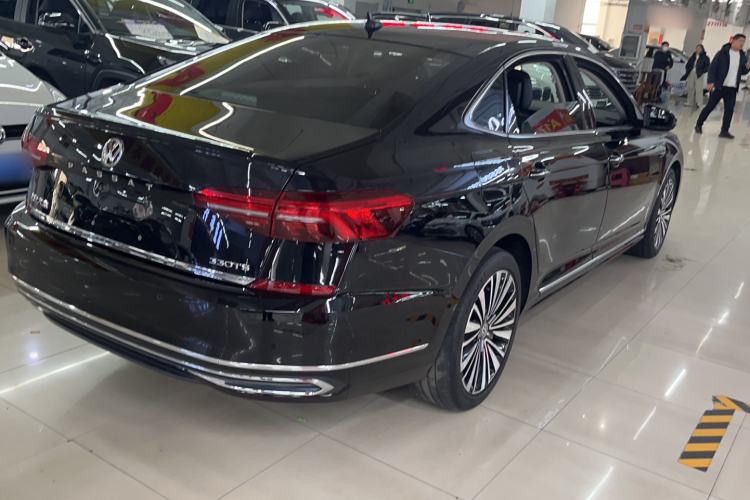 Used Volkswagen Passat 2020 330TSI Luxury Edition China VI