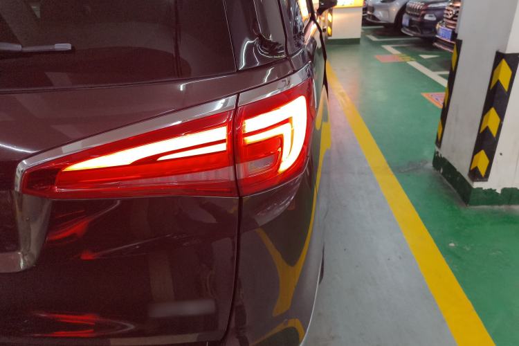 Used Buick GL8 2017 ES 28T Comfort Model China V Standard
