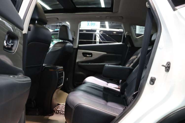 Used Nissan Murano 2021 2.5L XL Two-Wheel Drive Smart Connect Luxury Edition