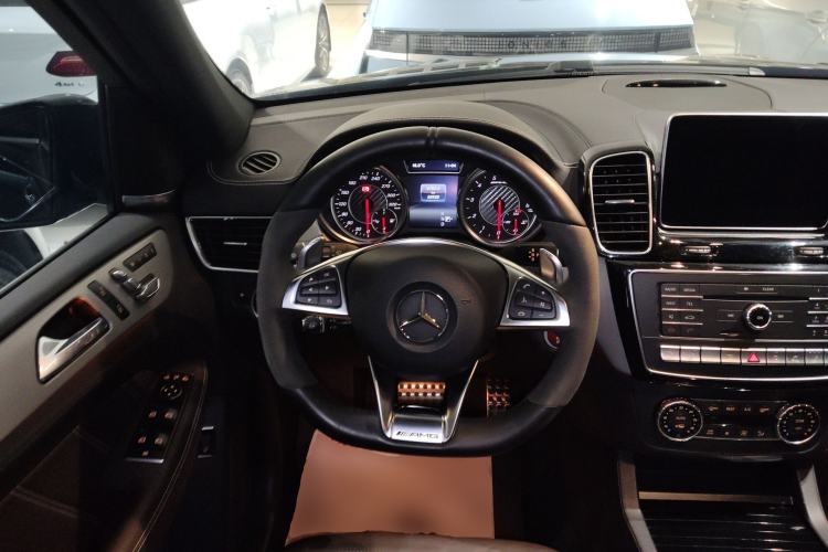 Used Mercedes-Benz GLE AMG 2015 AMG GLE 63 4MATIC
