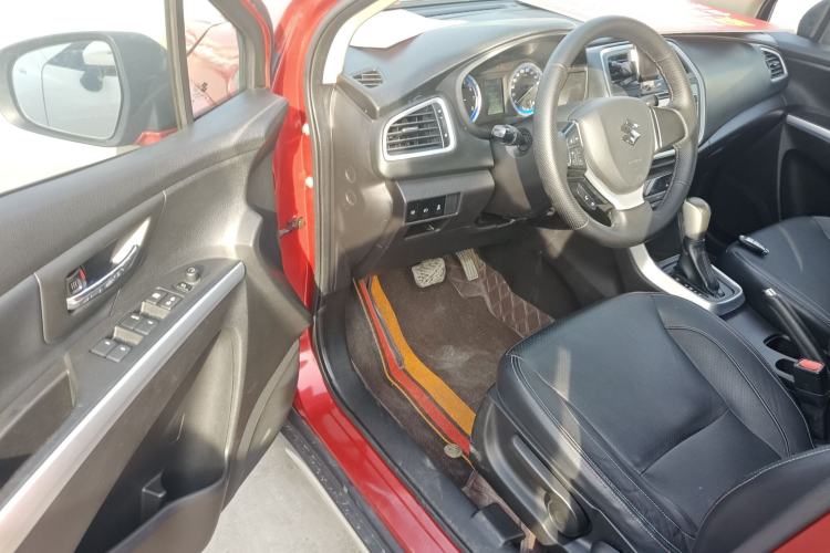 Used Suzuki S-Cross 2014 1.6L CVT Two-Wheel Drive Elite Version
