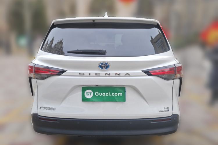 Used Toyota Sienna 2023 2.5L Hybrid Comfort Edition