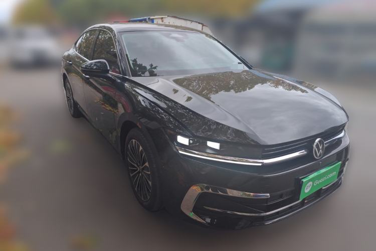 Used Volkswagen Magotan 2024 380TSI DSG Prestige Edition DaMai Package
