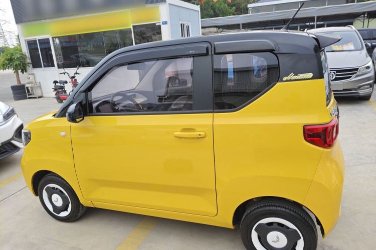 Used Wuling Hongguang MINIEV 2021 Macaron Premium Model – Lithium Iron Phosphate
