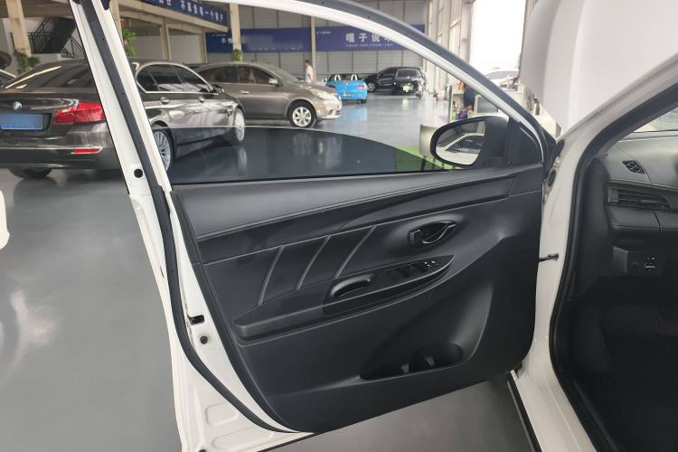 Used Toyota YARiS L 2020 X-Trail X 1.5L CVT Leading Edition
