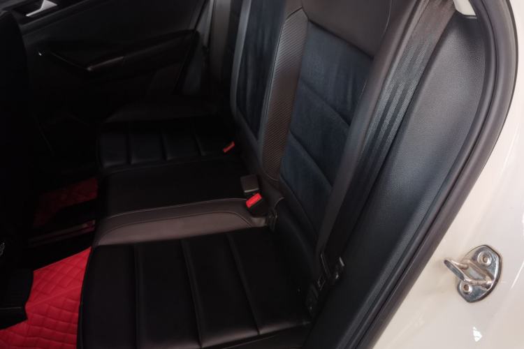 Used Volkswagen T-ROC 2019 280TSI DSG Two-Wheel Drive Comfort Version China VI Standard
