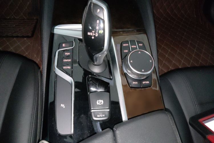 Used BMW 5 Series 2018 525Li Luxury Package