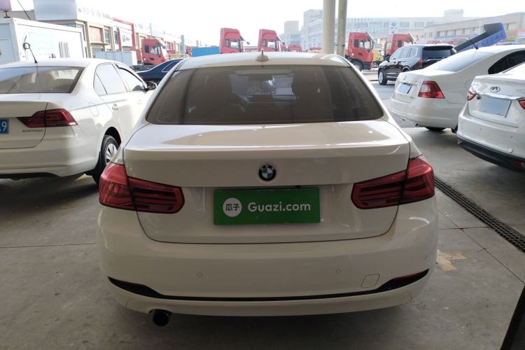 Used BMW 3 Series 2016 320Li Ambition Model
