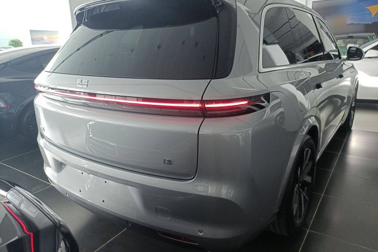 Used Li Auto L8 2023 Pro Model
