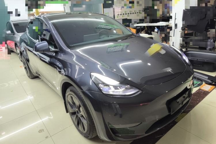 Used Tesla Model Y 2024 Long-Range All-Wheel-Drive Version

