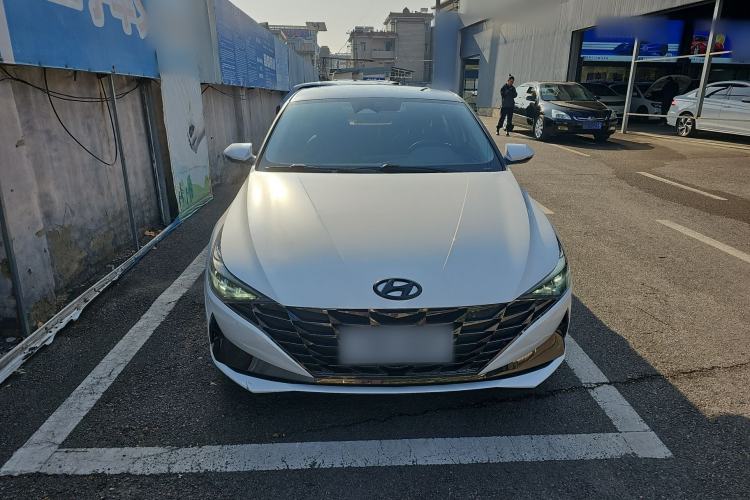 Used Hyundai Elantra 2021 1.5L CVT LUX Prestige Edition
