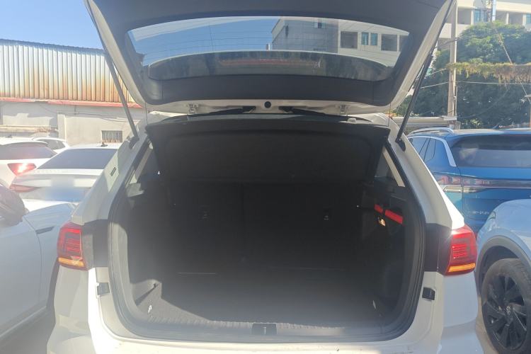 Used Volkswagen Tharu 2022 330TSI Four-Wheel Drive Luxury Edition
