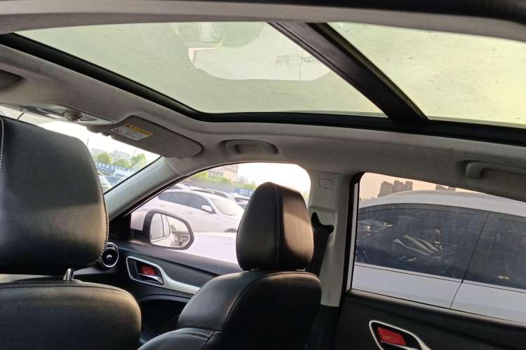 Used MG ZS 2018 1.5L Automatic Luxury Edition China V Standard
