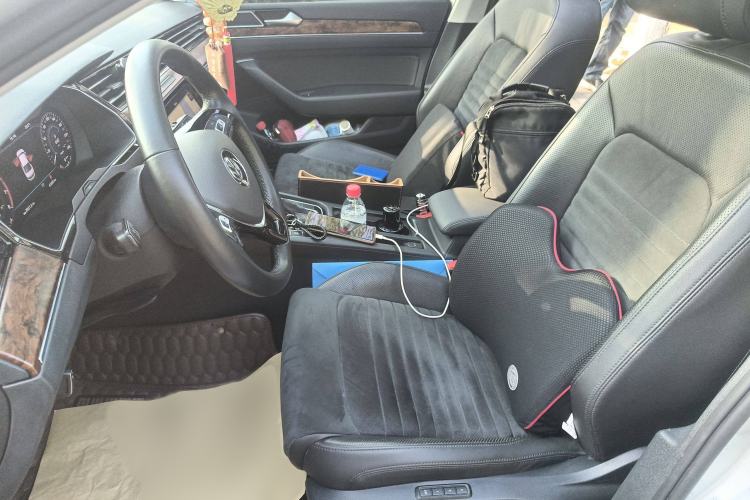 Used Volkswagen Magotan 2018 330TSI DSG Luxury Model
