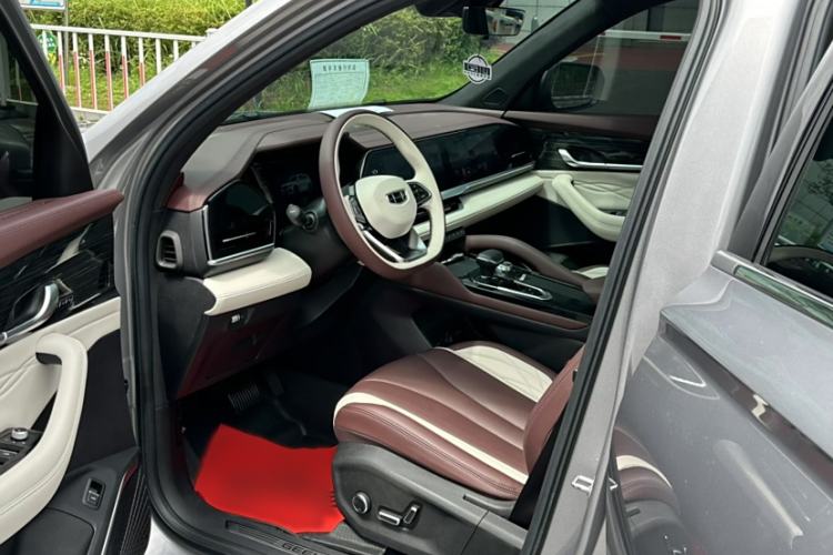 Used Geely Auto Monjaro L 2024 2.0TD High-Power Automatic Two-Wheel Drive Yunqi Version
