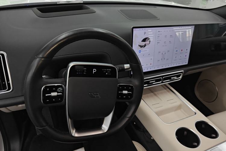 Used Li Auto L7 2024 Ultra Model
