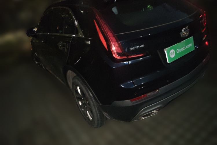 Used Cadillac XT4 2020 28T Two-Wheel-Drive Leading Version
