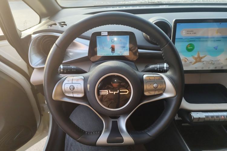 Used BYD Dolphin 2023 420 km Free Version
