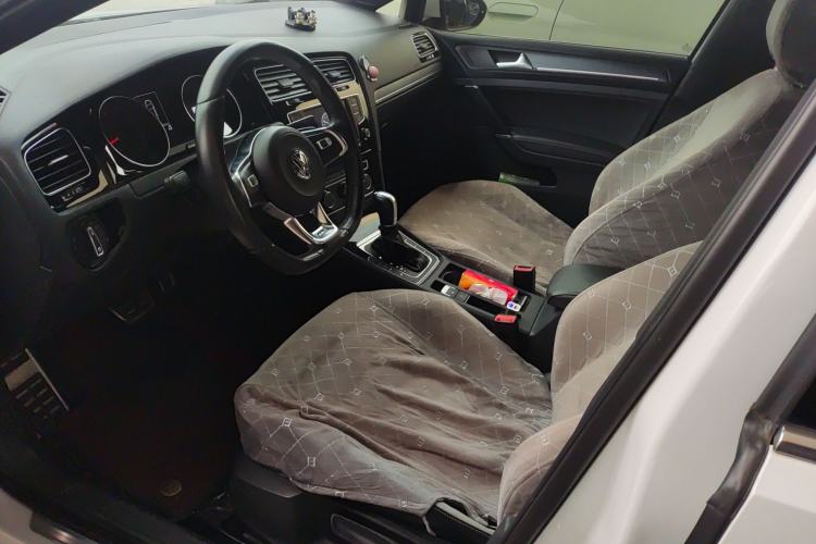 Used Volkswagen Golf 2017 280TSI Automatic R-Line Million-Vehicle Commemorative Edition
