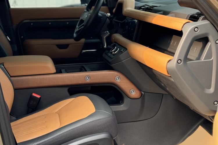 Used Land Rover Defender 2021 110 P400 X
