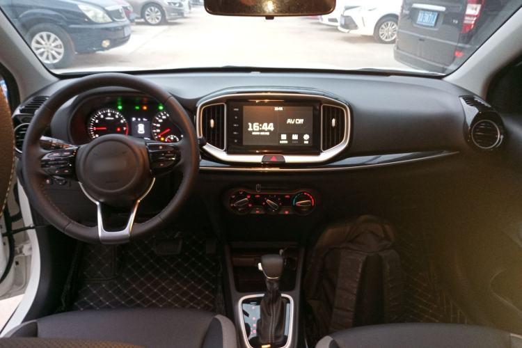 Used Kia Stonic 2021 1.4L CVT Fun Edition
