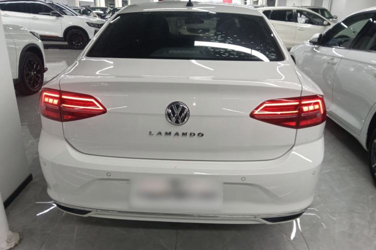 Used Volkswagen Lamando 2021 230TSI DSG Fashion Edition
