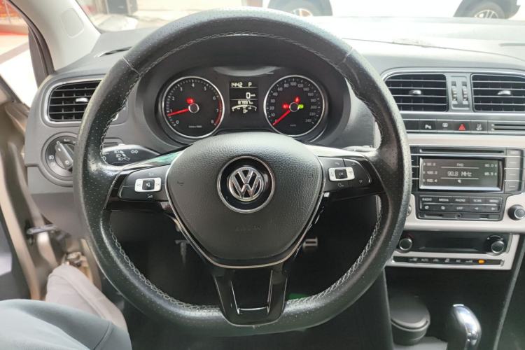 Used Volkswagen Polo 2014 1.6L Cross Polo Automatic
