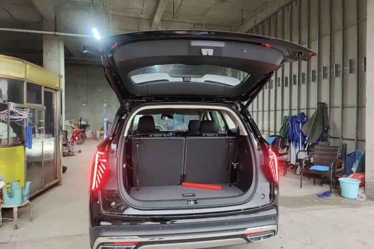 Used Hongqi HS7 PHEV 2024 2.0T PHEV Four-Wheel Drive Flagship Edition 6 Seats
