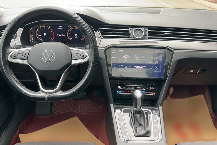 Used Volkswagen Magotan 2021 330TSI DSG 30th Anniversary Edition
