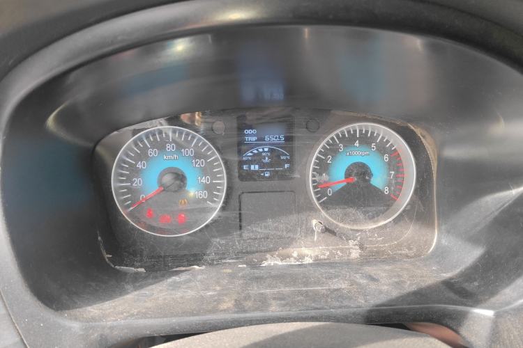 Used Jinbei Gold Hiace 2023 2.0L Passenger Van Travel Lion 5/6/7 Seater
