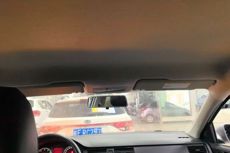 Used Volkswagen Santana 2015 1.6L Automatic Fashion Edition