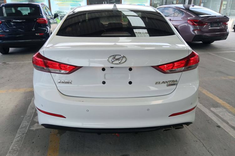Used Hyundai Elantra 2019 1.4T Dual-Clutch Xuan Dong · Dynamic Model
